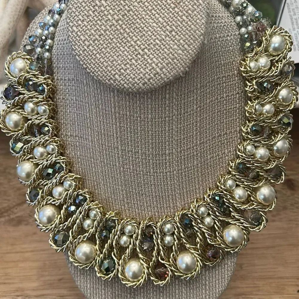 Large pearl Statement necklace with crystal beads gold